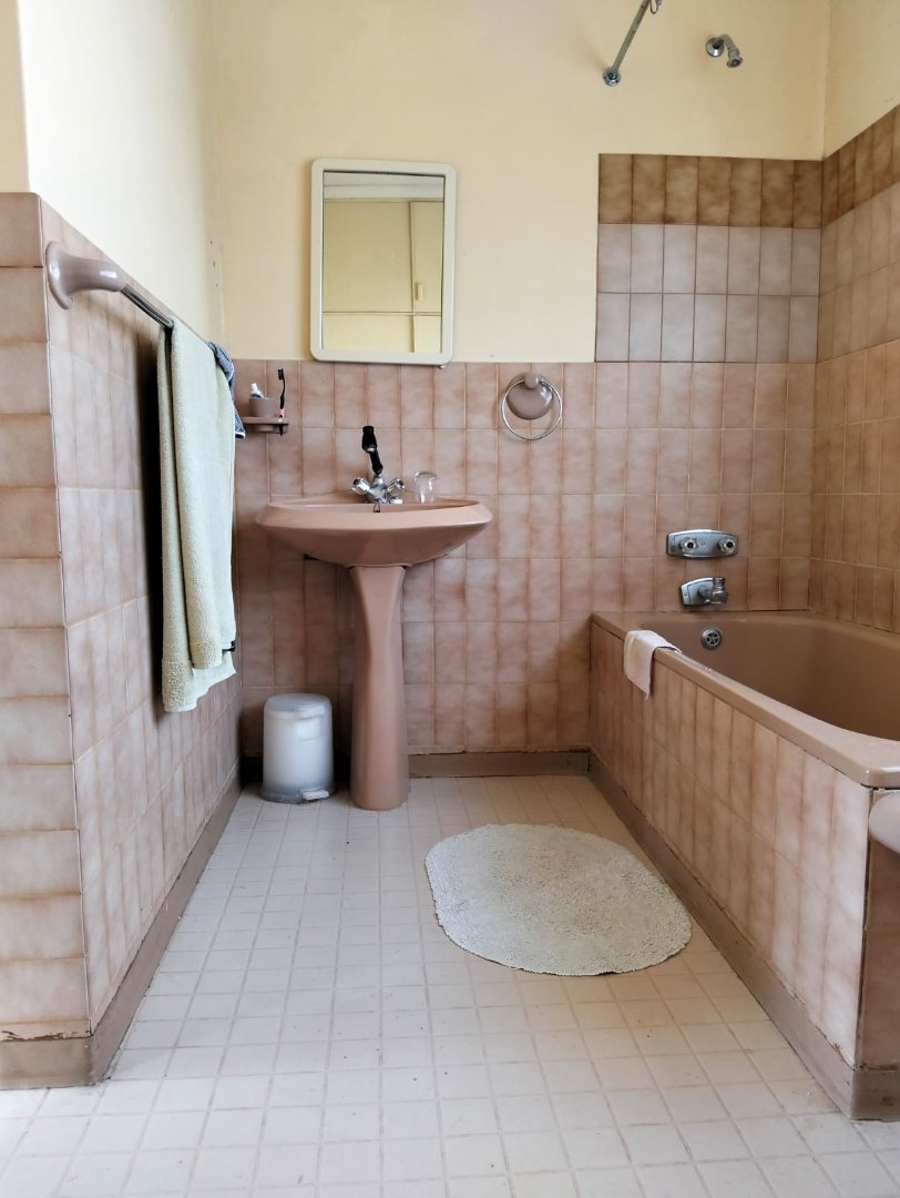 6 Bedroom Property for Sale in Colesberg Northern Cape